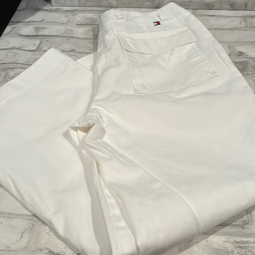 Tommy Hilfiger white capri low waist pants 100% cotton size 4